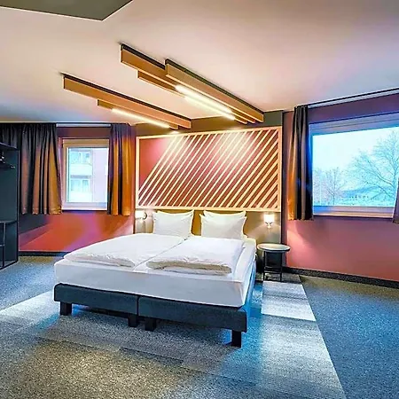 Hotel Bremen-city 3*