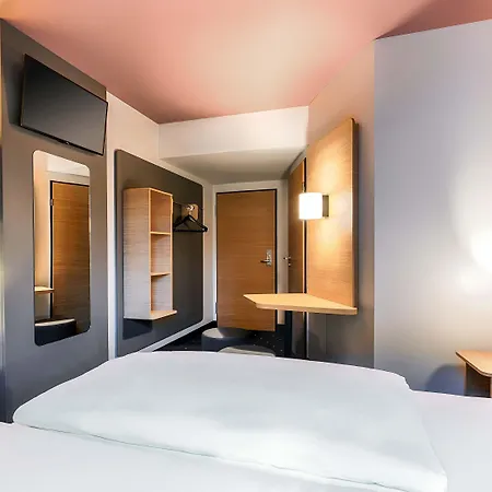 Bremen-city Hotell 3*